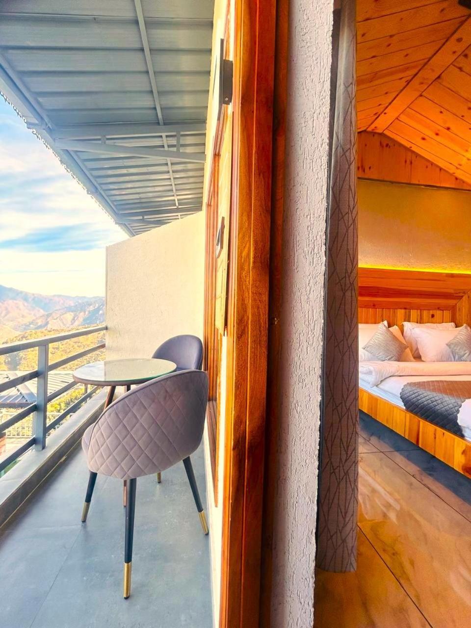 Living On The Edge A Luxury Stay Массури Экстерьер фото